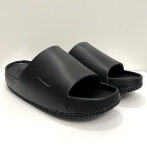 Nike Calm Women’s Slides Size 10